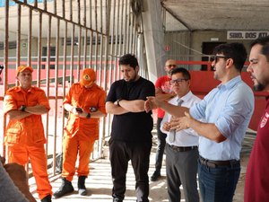 Ministério Público visita o Rei Pelé para averiguar obras e condições de funcionamento