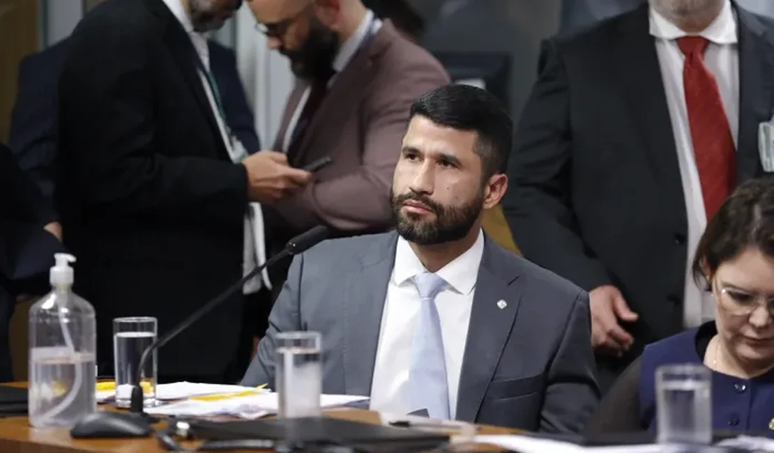 Fabio Costa critica decisão do STF e cobra avanço nas investigações da CPMI do INSS