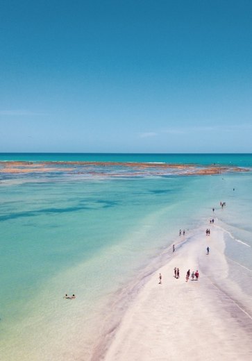 Maceió lidera Nordeste entre destinos mais procurados por turistas estrangeiros