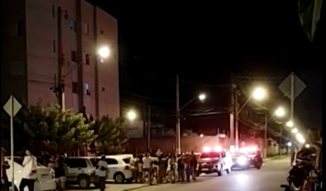 [Vídeo] Padrasto é preso suspeito de estuprar duas crianças no bairro do Benedito