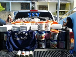 Operação do Procon apreende mais de 200 latas de tinta fora da validade