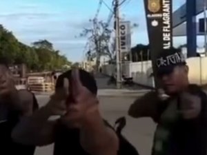 'Passinho do Jamal': vídeo gravado em frente à Central de Flagrantes leva dançarinos à delegacia em Maceió