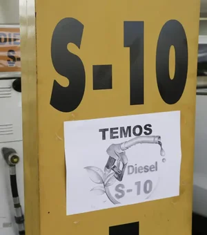 Petrobras ajusta preços do diesel para R$ 1,12