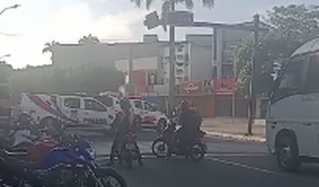 [Vídeo]  Perseguição no centro de Arapiraca resulta na prisão de dupla que assaltou estudantes