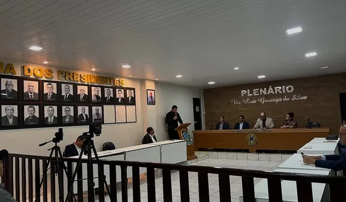 Reestruturação de cargos na Câmara de Craíbas prevê salários de até R$ 7 mil