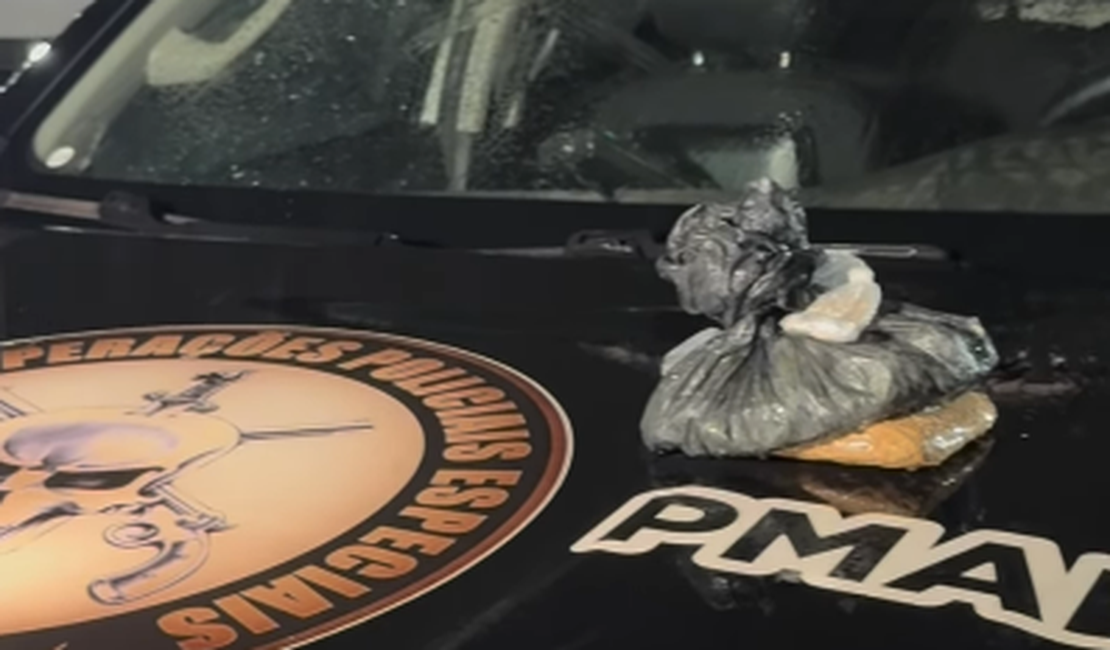 Quantidade de cocaína avaliada em R$ 30 mil é encontrada em área abandonada em Maceió