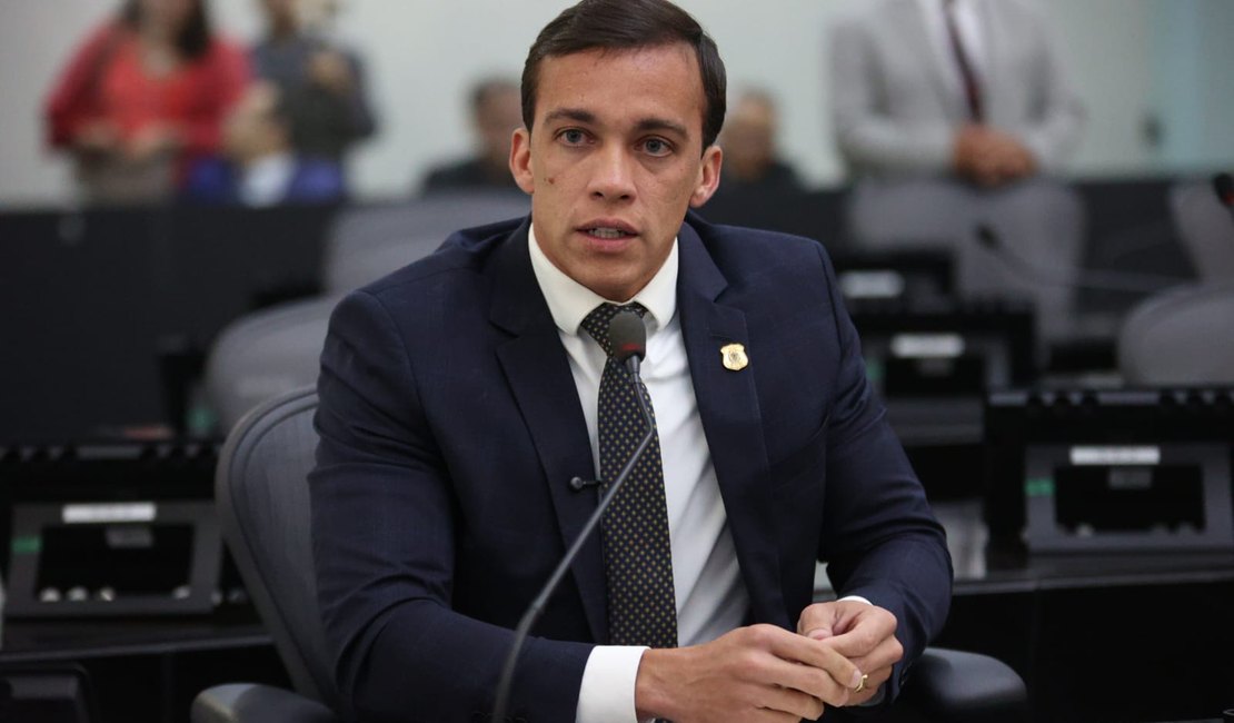 Votação sobre concessão da Ceasa-AL é adiada após pedido de vistas do Delegado Leonam
