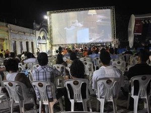 Prefeito de Penedo participa da abertura do 5º Festival de Cinema