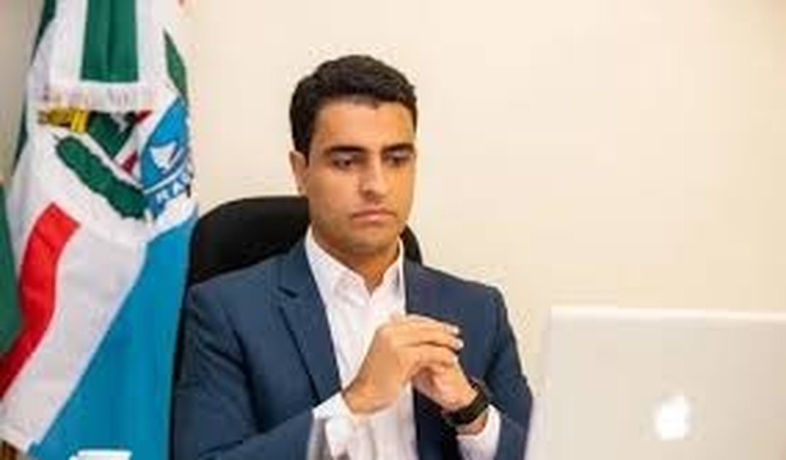 Entre alianças e rupturas, JHC pode estar cavando seu próprio desgaste