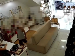 Assaltante invade loja no Centro de Arapiraca, ameaça funcionária e foge