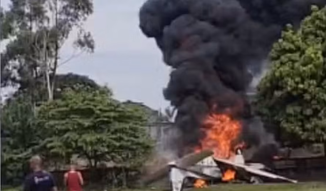 Queda de avião de pequeno porte deixa dois mortos no interior de SP