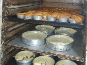 Vigilância Sanitária interdita fábrica de bolos e salgados no Centro de Maceió