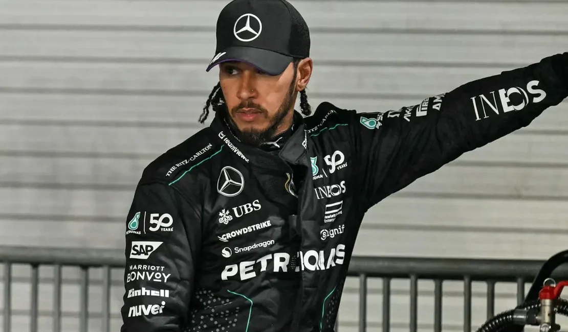 Mercedes diz que tática ‘arruinou corrida’ de Hamilton em Singapura: ‘Erro claro’