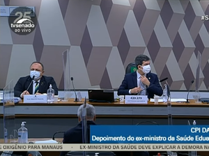 Pazuello a Calheiros: “Não somos obrigados a seguir nenhum tipo de orientação”