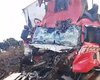 Colisão entre dois caminhões de carga deixa uma pessoa morta na BR-101