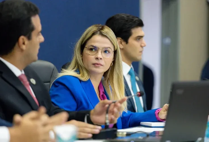 Gaby Ronalsa será anunciada como vice de Rafael Brito neste domingo (4)