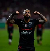 Gabigol bate marca de Leônidas da Silva com a camisa do Flamengo e iguala feito de outro ídolo