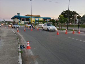 Após acidente, SMTT intensifica operações no Bosque das Arapiracas