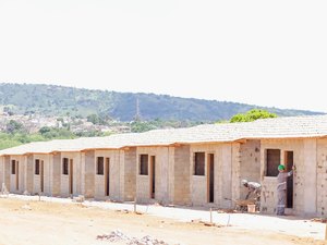 Prefeitura anuncia entrega da Vila Esperança para o mês de maio