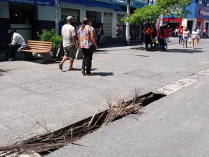 Galerias do Centro serão reparadas para evitar novos acidentes no Comércio