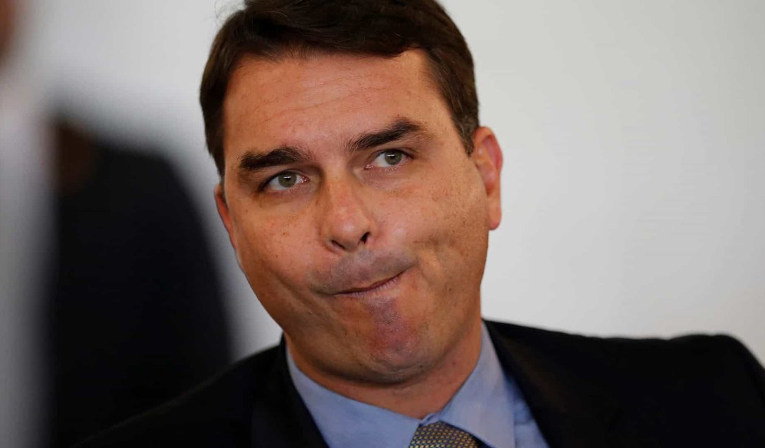 Rachadinhas: STJ anula quebra de sigilo fiscal e bancário de Flávio Bolsonaro