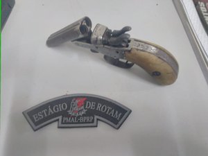 Adolescente é rendido pela população ao tentar roubar residência em Arapiraca