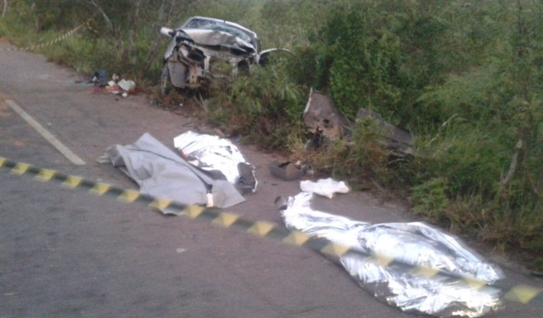 Colisão frontal deixa três mortos próximo ao Povoado Folha Miúda