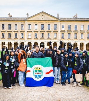 JHC e Marina Candia acompanham alunos em intercâmbio histórico na Inglaterra