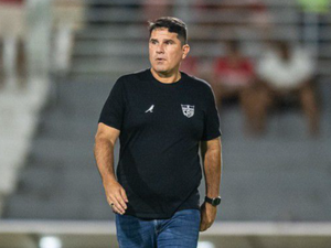 Após goleada por 5 a 0 para o Londrina, CRB demite técnico Eduardo Barroca