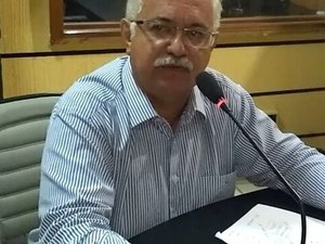 Prefeito Rogério Teófilo responde crítica do deputado Paulão