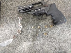 Reeducando com tornozeleira é preso com arma em União dos Palmares