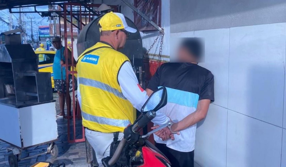 Após calote em bar, homem é preso por desacato a policiais no Benedito Bentes