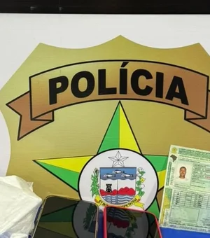 Homem condenado por homicídio é preso com drogas e documento falso em Maceió