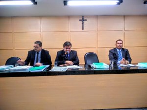 Membros dos Alcoólicos Anônimos participam da Tribuna Livre na Câmara 