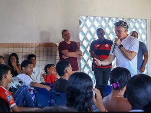 Rafael Brito defende aulas obrigatórias de prevenção à violência nas escolas