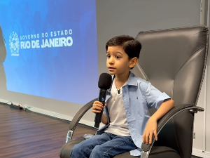 Menino de 6 anos impressiona ao apresentar seminário sobre altas habilidades