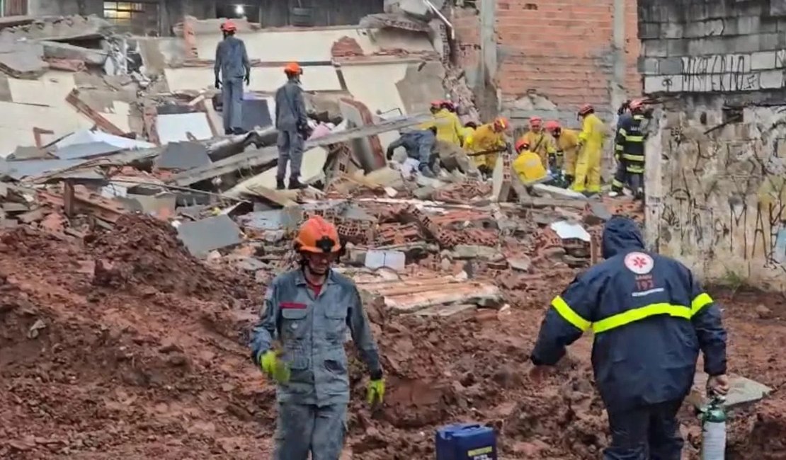 Edifício desaba e deixa quatro vítimas em São Bernardo do Campo, em SP