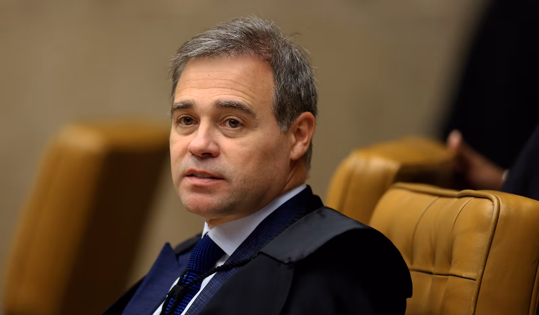 Pela segunda vez em um mês, voo com André Mendonça apresenta problema antes da decolagem