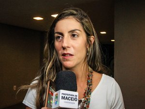 Indicada pelo trade turístico, Adriana Vasconcelos é barrada por equipe de JHC