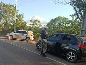 BPRv realiza fiscalizações em Arapiraca