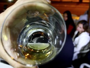 Hospitais de AL deverão notificar uso de bebida alcoólica e drogas por menor