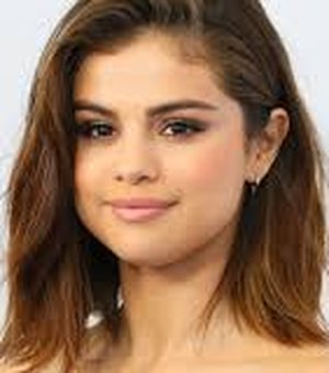 Selena Gomez é acusada de influenciar suicídio em jovem
