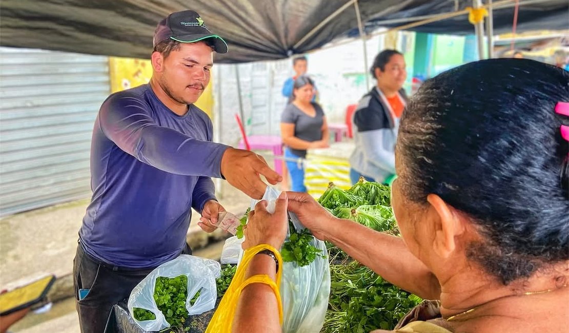 Prefeitura de Girau do Ponciano garante melhorias e fortalece a economia local com a tradicional Feira Livre