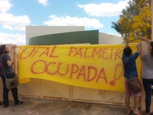 No Agreste, estudantes também ocupam Ufal de Palmeira dos Índios