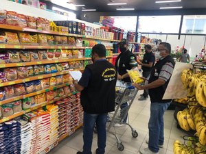Vigilância Sanitária de Arapiraca atua no controle de qualidade de alimentos em supermercados