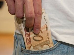 Patrões têm até amanhã para depositar segunda parcela do 13º