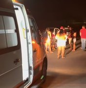 Duas pessoas ficam feridas após acidente com motocicleta na BR-101, em Jundiá