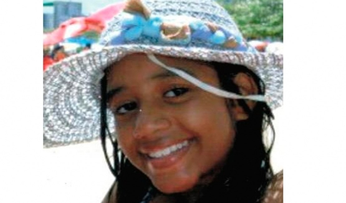 PC divulga foto de menina desaparecida em Maceió