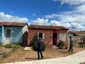 Seinfra vistoria conjuntos habitacionais no interior do estado