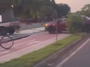 Motorista invade ciclovia e reboca carro em área exclusiva de lazer em Arapiraca